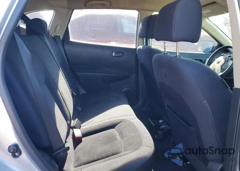 2010 Nissan Rogue S z USA, uszkodzony, nr VIN JN8AS5MT9AW015941